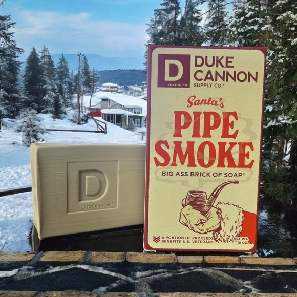 Duke Cannon Big Brick of Soap - Santa's Pipe Smoke x (2 Bars) - Picture 3 of 7